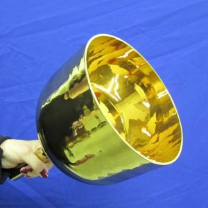 Kaliski Optically Clear Hand Held Singing Crystal Bowls – 8″ diameter